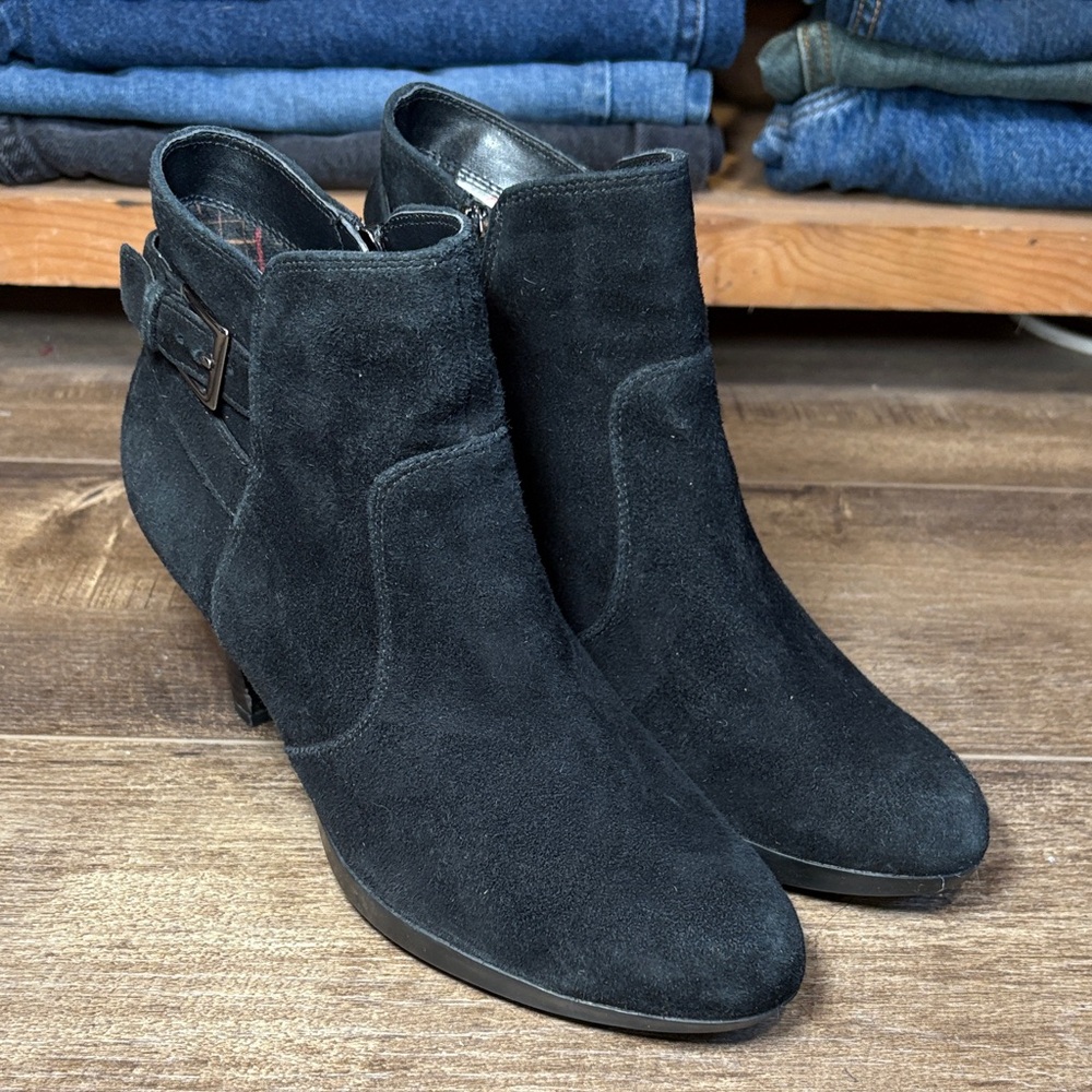 Blondo Women’s Black Suede Buckle Booties